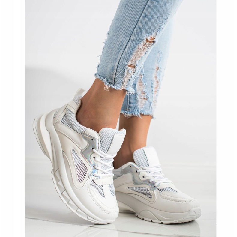 SHELOVET Weiße Turnschuhe auf der Plattform 1