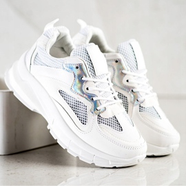 SHELOVET Weiße Turnschuhe auf der Plattform 2