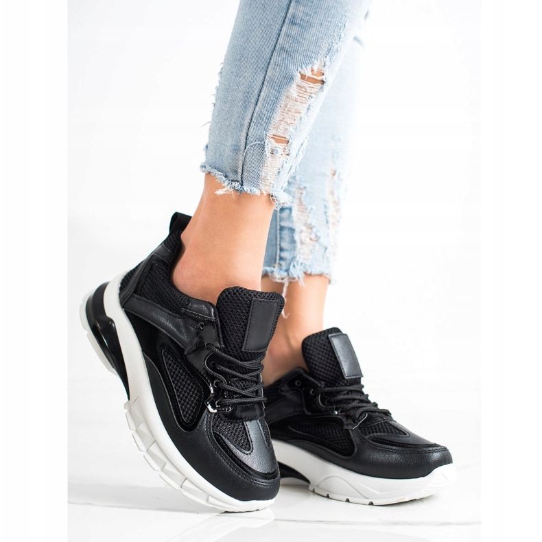 SHELOVET Schwarze Turnschuhe auf der Plattform 2