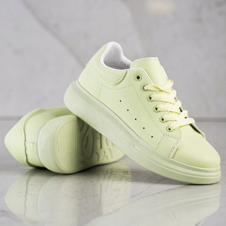 SHELOVET Grüne Turnschuhe auf der Plattform 2