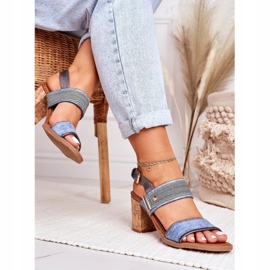 EVE Emma Blue Sandalen auf einer Korkstange braun blau 2