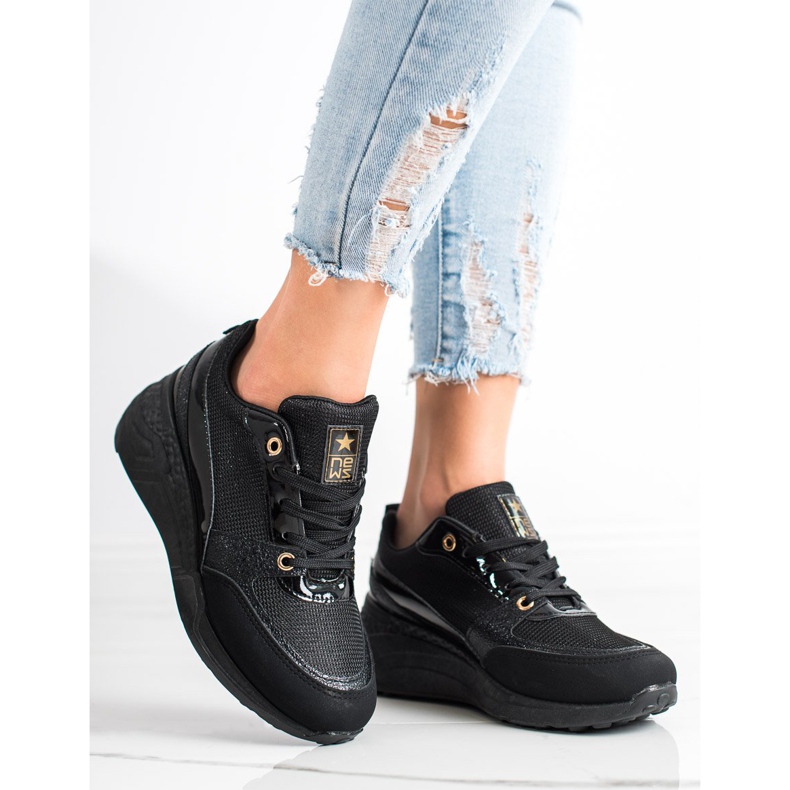 SHELOVET Klassische schwarze Turnschuhe 2