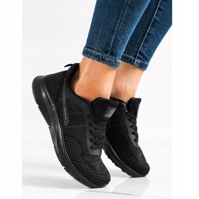MCKEYLOR Sportschuhe schwarz 1