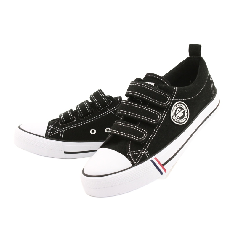 Schwarze Turnschuhe mit Klettverschluss American Club LH31 / 22 3