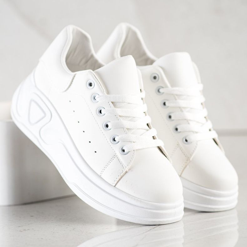 SHELOVET Stylische Sneakers aus Öko-Leder weiß 2