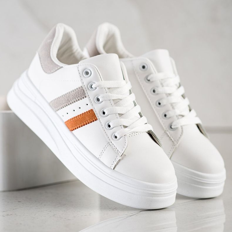 SHELOVET Sneakers mit Wildledereinsätzen weiß 1