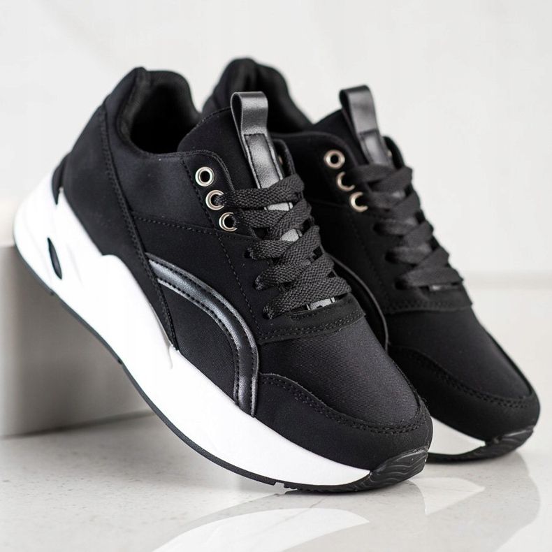 SHELOVET Klassische Sneaker auf der Plattform schwarz 1