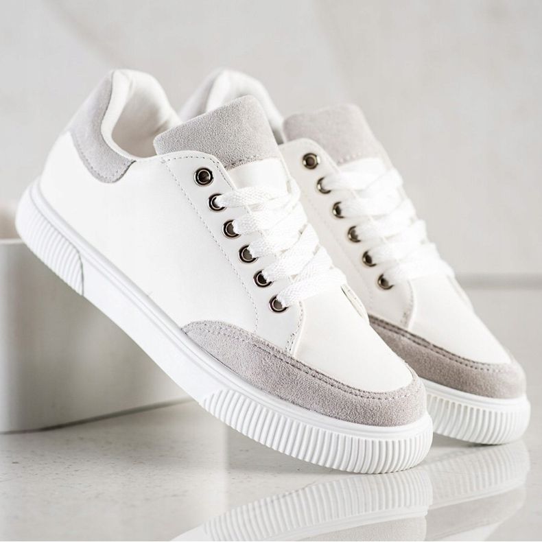 SHELOVET Stylische weiße Sneaker 1