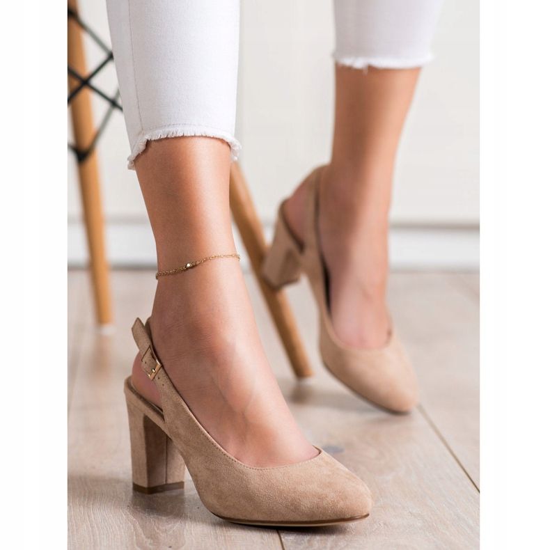 Schwarze Pumps von Sergio Leone 1