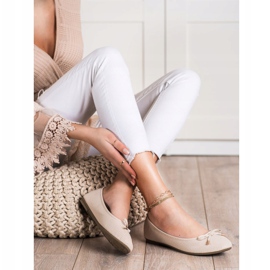 Clowse Beige Ballerinas 1