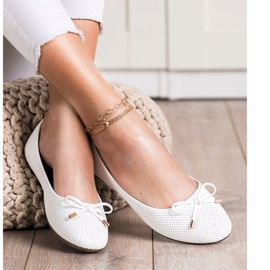 Clowse Weiße Ballerinas 1