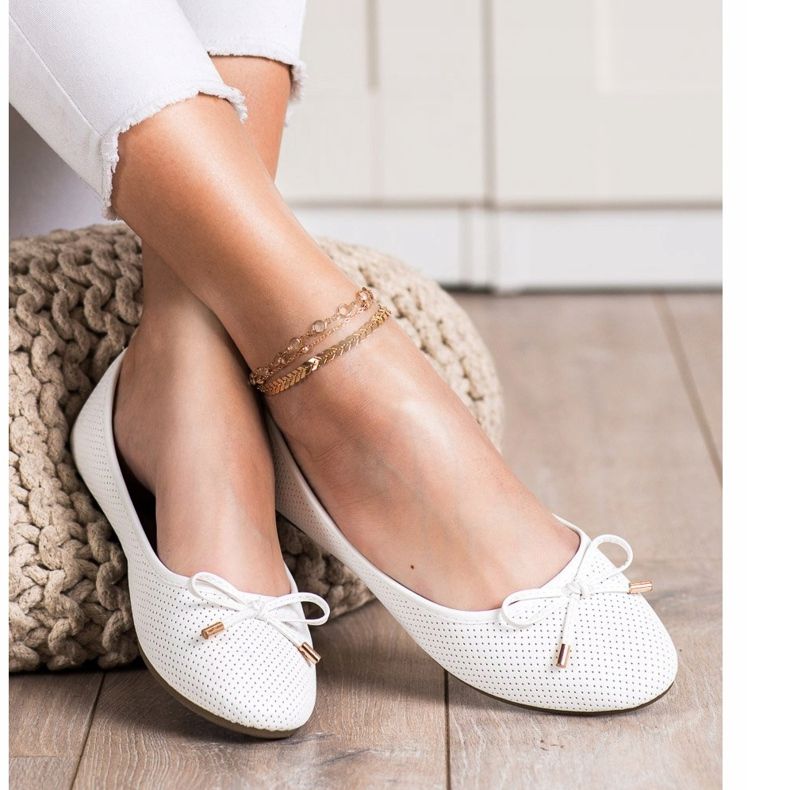 Clowse Weiße Ballerinas 1