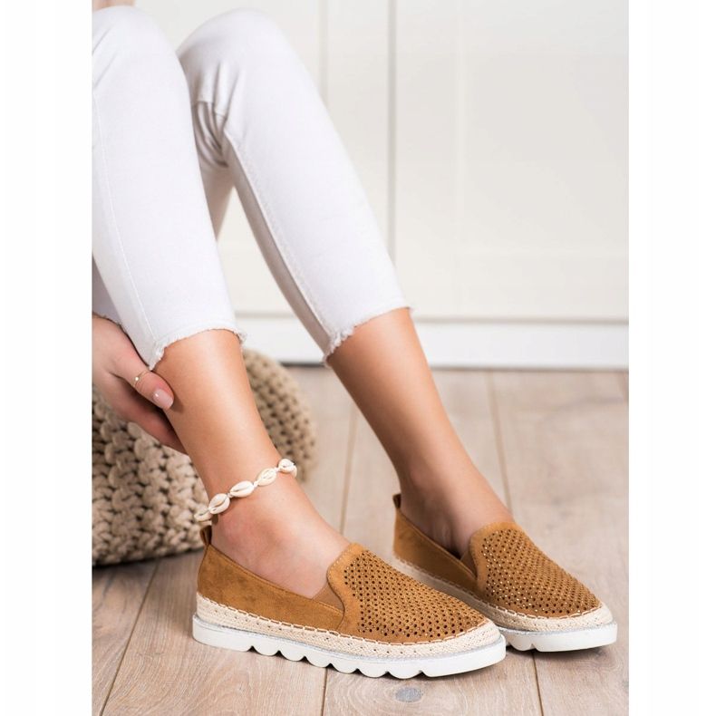 SHELOVET Durchbrochene Slipons mit Kristallen braun 1