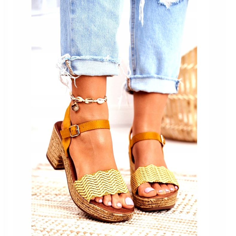 EVE Gelbe Fobi Damensandalen auf hohem Absatz beige 3