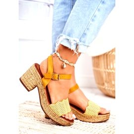 EVE Gelbe Fobi Damensandalen auf hohem Absatz beige 2