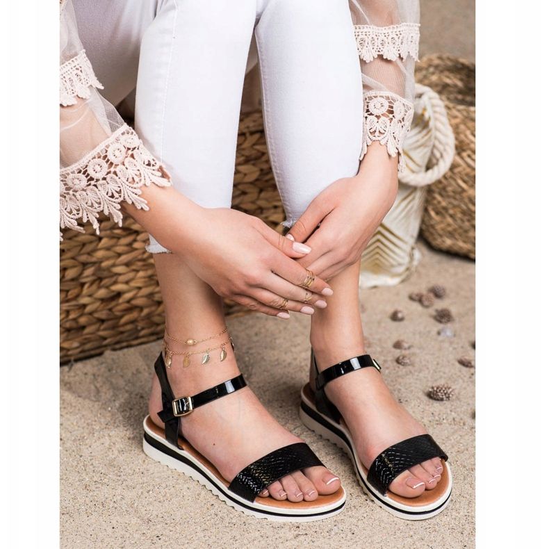 Weide Lässige Lackierte Sandalen schwarz 2