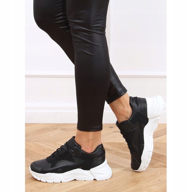 Schwarze Sportschuhe YL-45 Schwarz 2