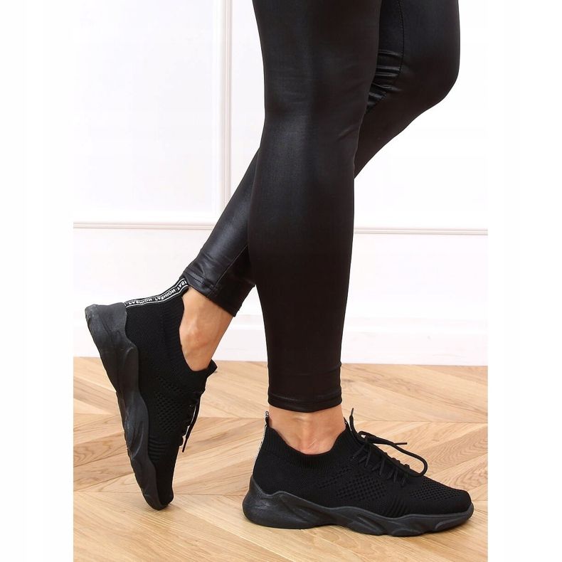 Schwarz FF-10 Schwarze Socken Sportschuhe 1