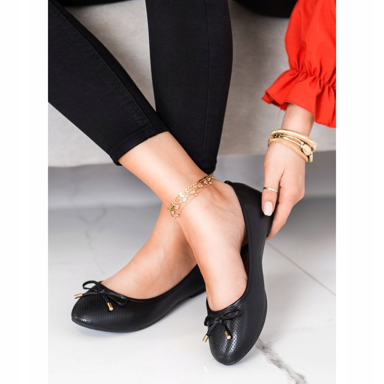 Clowse Schwarze Ballerinas 2