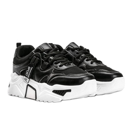 Schwarze Sneaker mit dicker Cristina-Sohle 1