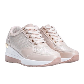 Pink glänzende Sneaker auf dem Mara Wedge rosa 1