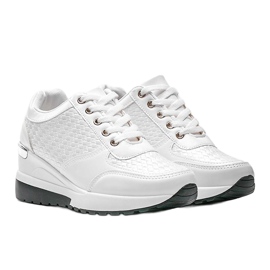 Weiß glänzende Sneaker am Mara Wedge 1