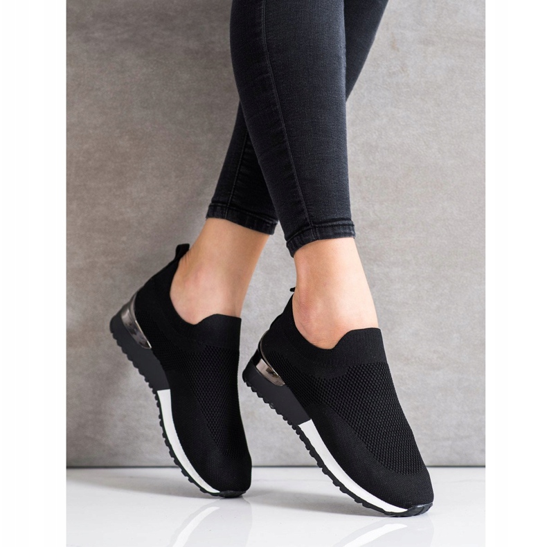 SHELOVET Durchbrochene Turnschuhe aus Textil schwarz 2