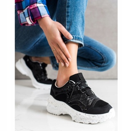 SHELOVET Sneakers mit dekorativem Plateau schwarz 1