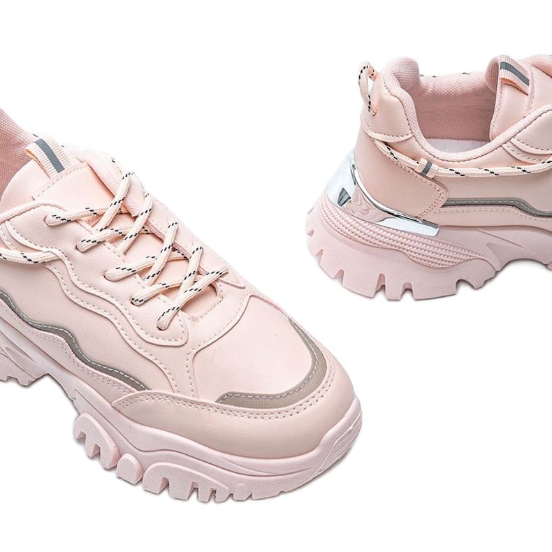 Rosa Sneaker auf dicker Desiare-Sohle 1