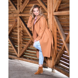 Cm Paris Braune Cowgirls auf einem Keil gelb 1