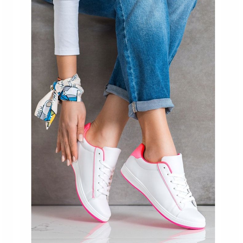 SHELOVET Niedrige Sneakers mit Öko-Leder weiß rosa 1