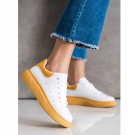 SHELOVET Turnschuhe auf der gelben Plattform weiß 1