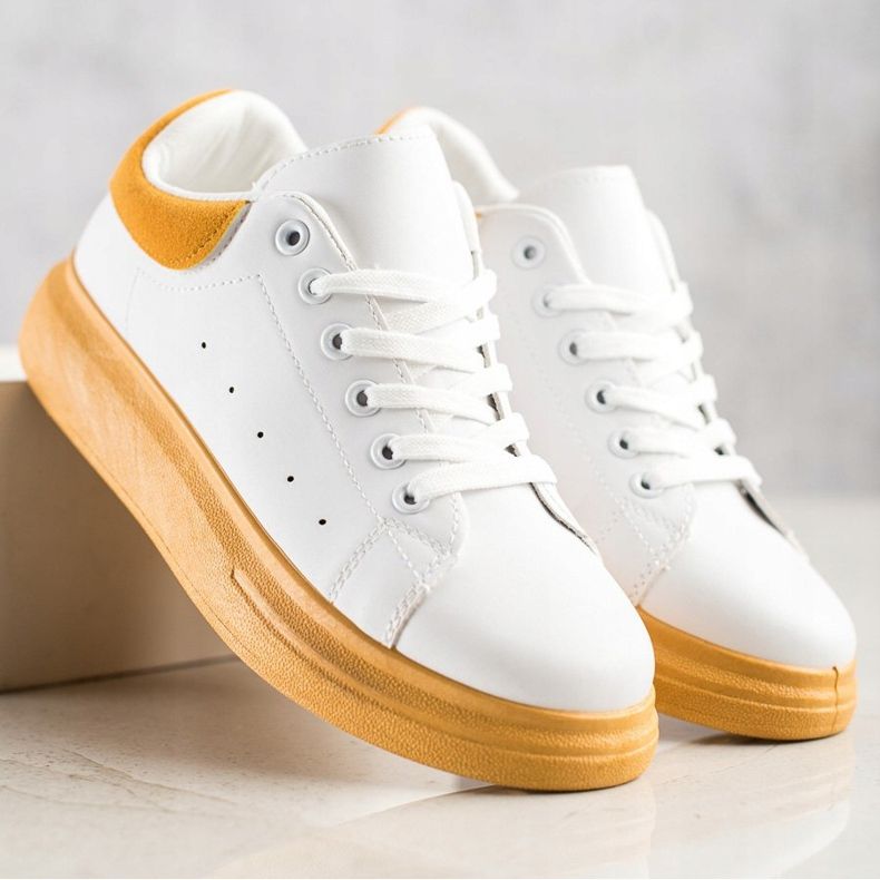 SHELOVET Turnschuhe auf der gelben Plattform weiß 2