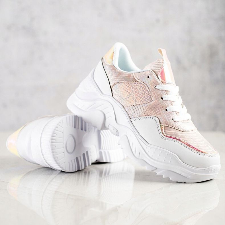 Weide Sneakers aus Öko-Leder mit Schlangenmuster weiß rosa 1