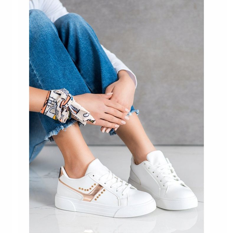 SHELOVET Lässige weiße Sportschuhe 1