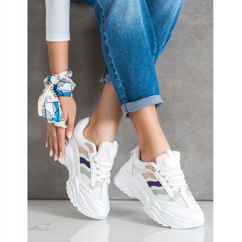 SHELOVET Sneakers mit bunten Streifen weiß 2