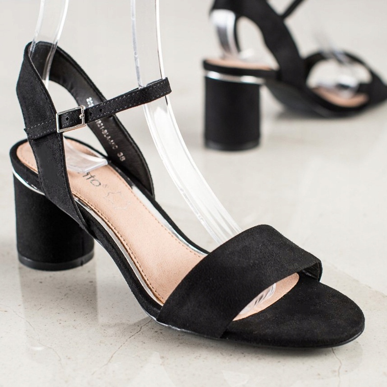 Evento Stilvolle Sandalen an einer Bar schwarz 1