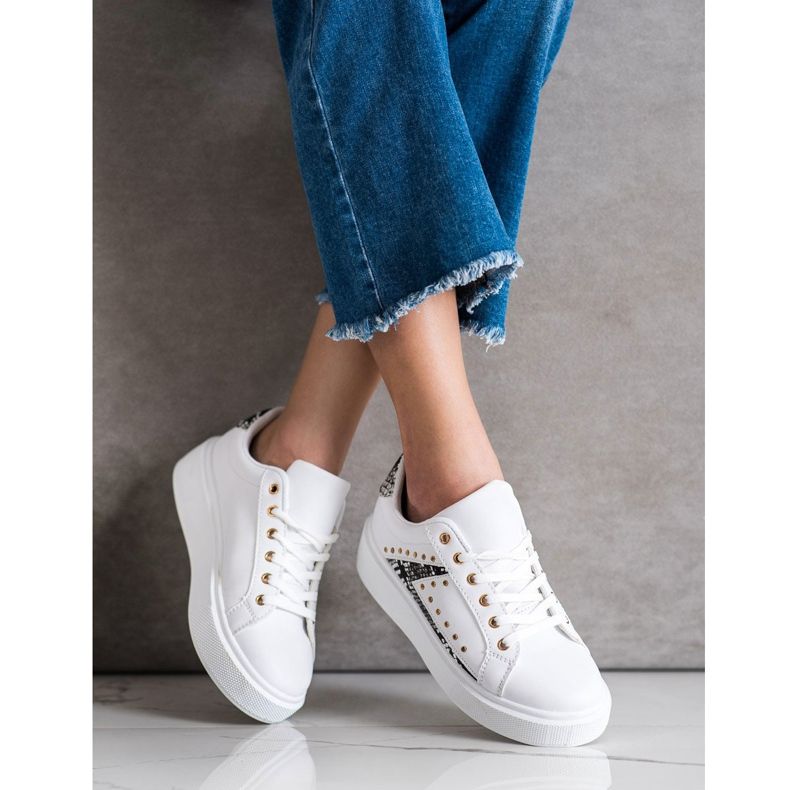 SHELOVET Weiße Turnschuhe auf der Plattform schwarz 2