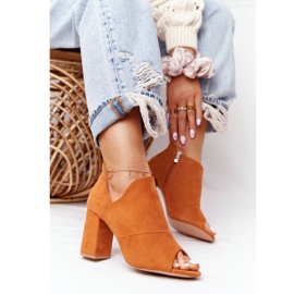 Frühlingsstiefel aus Wildleder On A Post Vinceza 21-17095 Camel braun 2