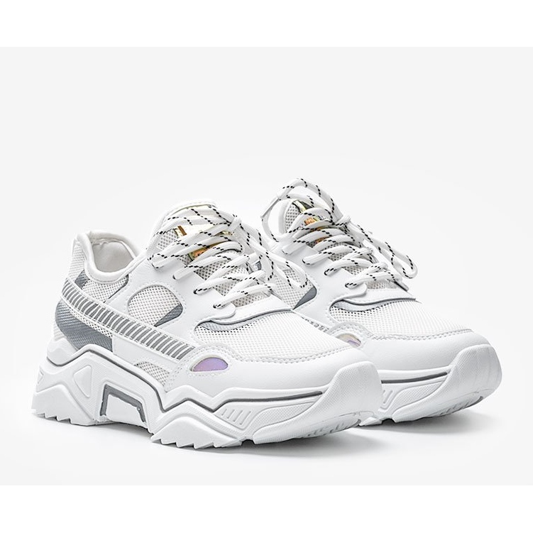 Weiße Sneaker auf dicker Leanna-Sohle 1