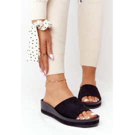 Schwarze Hausschuhe mit Keilabsatz Vinceza 21-17113 2