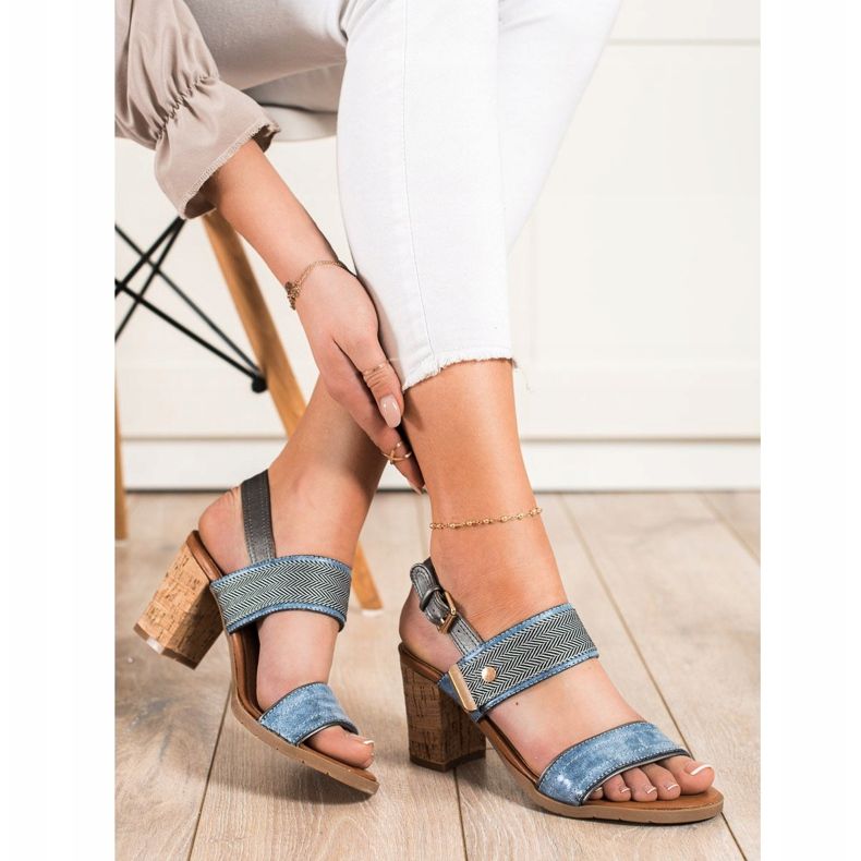 SHELOVET Bequeme Sandalen an einer Bar blau 1
