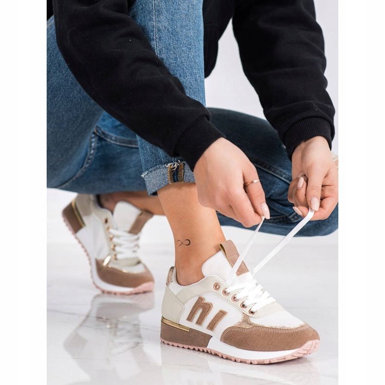 SHELOVET Sportschuhe mit Mesh beige weiß golden 1