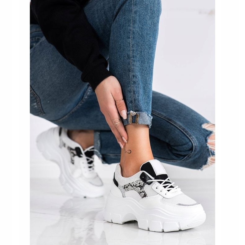 SHELOVET Stylische Sneaker mit Glitzer weiß schwarz silber- 2