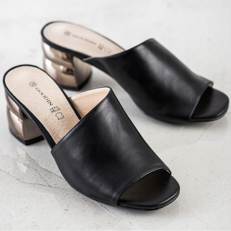 Goodin Hausschuhe mit dekorativem Absatz schwarz 1