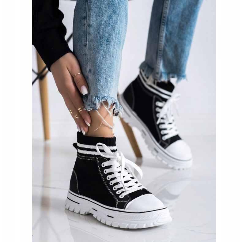 SHELOVET Modische Slip-On Sneakers schwarz 1