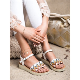 SHELOVET Lässige Sandalen weiß 1