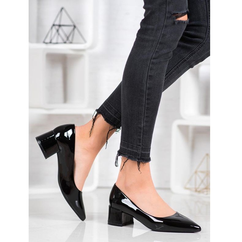 VINCEZA Lackierte Pumps schwarz 1