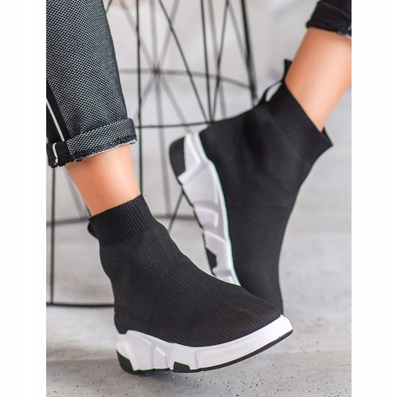 SHELOVET Schwarze Slipper 2