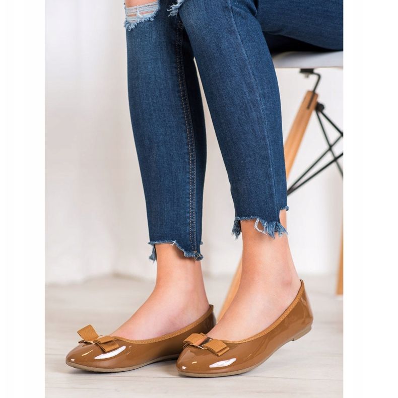 Fama Lackierte Ballerinas mit Schleife braun 1
